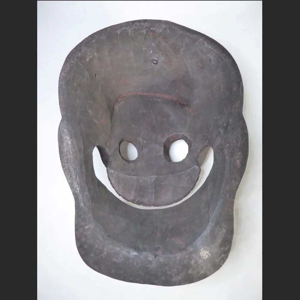 VINTAGE 13.5” NEPAL SMILING SKULL SKELETON HAND CARVED WOOD MASK WALL HANGING - Picture 2 of 8